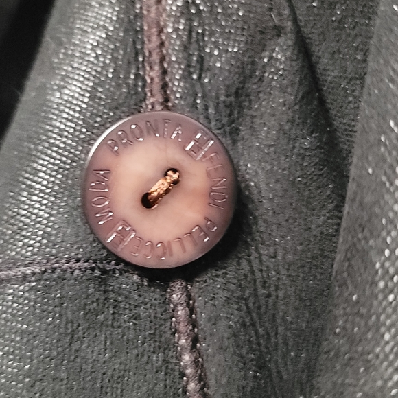 Fendi Shearling Coat - Picture 4 of 9